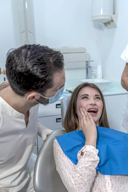 Best Cracked Tooth Emergency Dentist  in Bloomfield Hills, MI